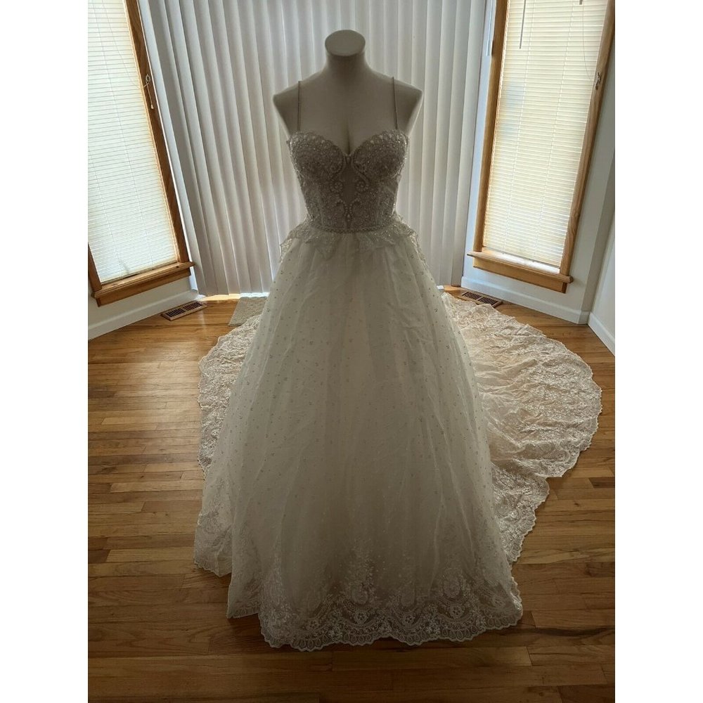 Alon Livne Anastasia Wedding Dress Ivory Women’s Size 10 $9,900